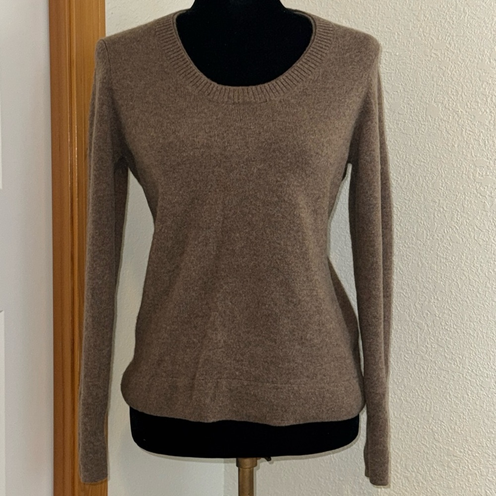 Peck & Peck 100% cashmere sweater